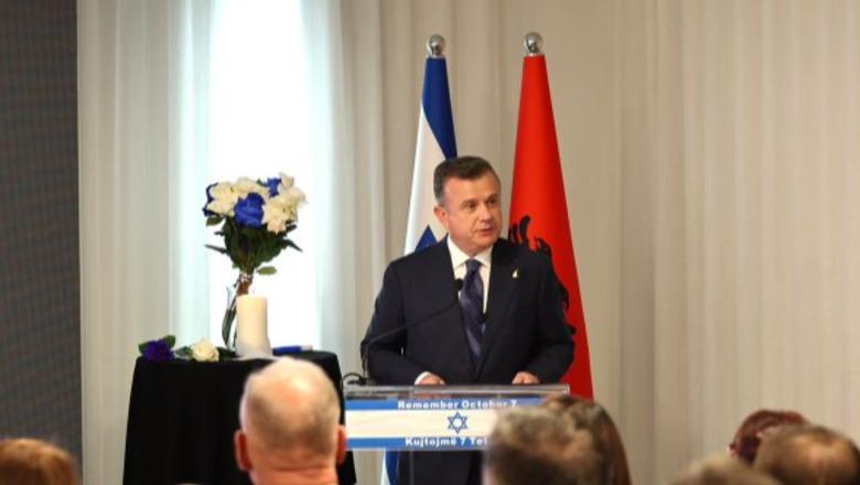 Sulmi i 7 Tetorit përkujtohet në Tiranë, Balla në ceremoninë e Ambasadës së Izraelit: Kujtesa është detyrim, të mos harrojmë viktima