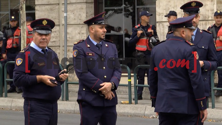 Sot ‘Territorialja’, pritet protestë jashtë Kuvendit! Policia perimetër sigurie rreth parlamentit