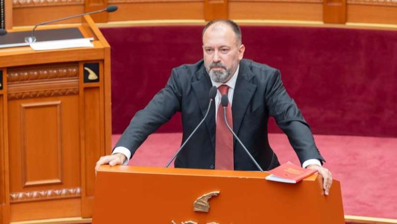 Territorialja/ Mazniku: Reforma duhet të ketë jo vetëm hartat, por edhe kompetencat! Replika me Braçen edhe për bashkimin e Divjakës me Lushnjën