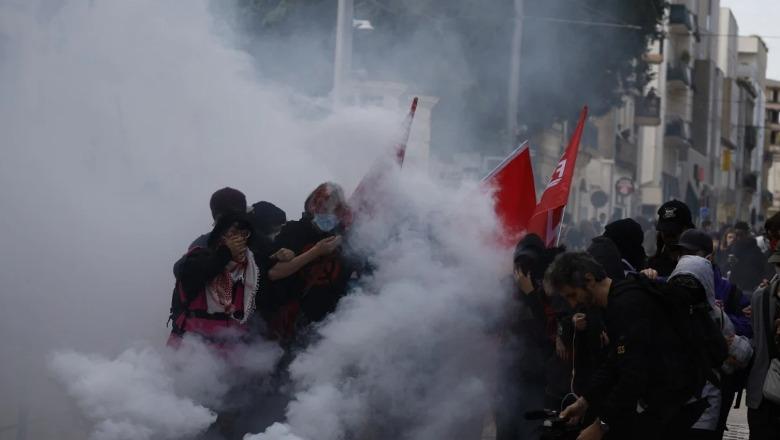Qeveria franceze premton 3,000 mësues zëvendësues për shkollat në krizë!