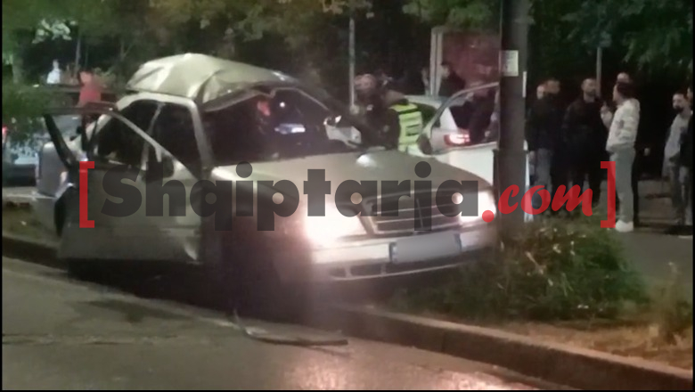 Shpërthen në ecje makina në Gjirokastër, nuk dihet gjendja e shoferit