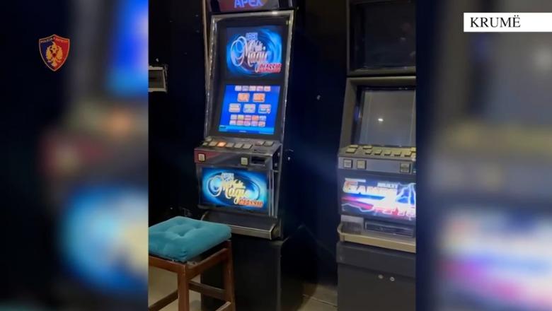 Has/ Lokali i kthyer në ‘fole’ kumari, pranga punonjësit, në kërkim pronari! Sekuestrohen 10 makineta lojërash fati dhe një tavolinë pokeri