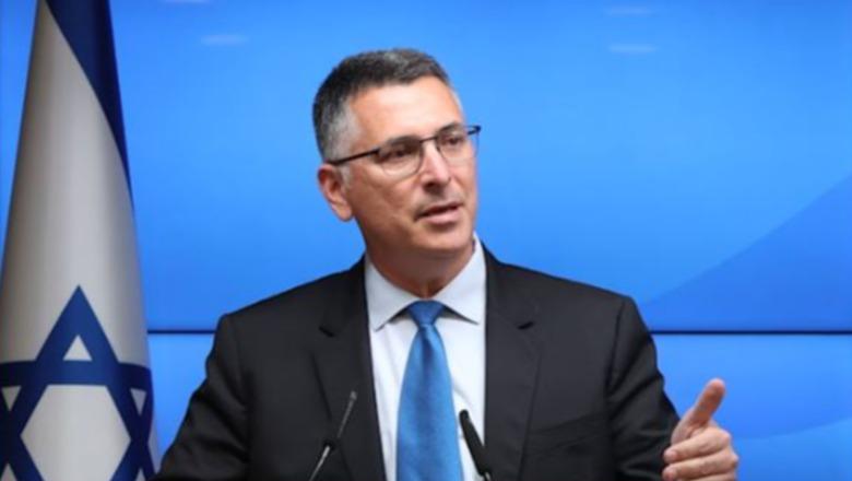 Ministri i Jashtëm i Izraelit mbërrin në Tiranë për vizitë zyrtare, takohet nesër me Ramën, Peleshin dhe Hoxhën! Në fokus bashkëpunimi mes dy vendeve