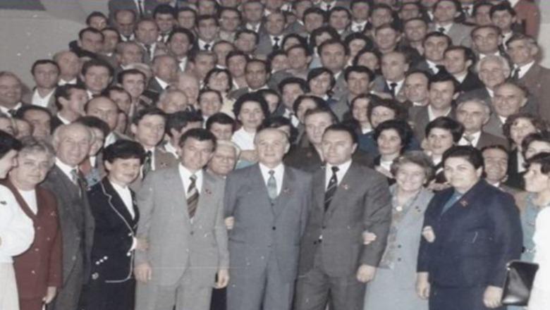 Urdhri i Ramiz Alisë në mars ’87: Për shpenzime udhëtimi dhe dieta për delegacionet e partive marksiste-leniniste të akordohet shuma...