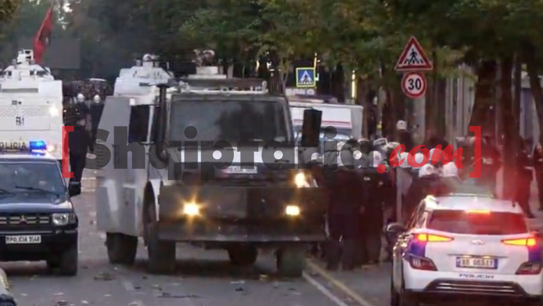 Protesta bllokon qarkullimin, trafik i rënduar! Unaza nuk funksionon plotësisht