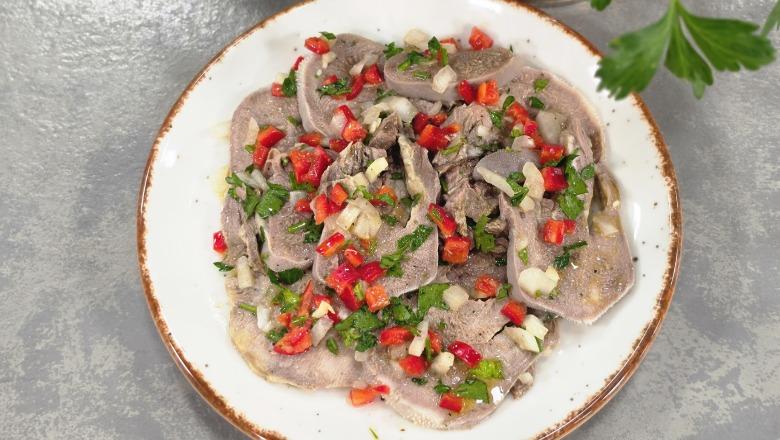 Foto nga burimi: Gjuhë viçi me salcë vinegret - Recetë Argjentinase nga zonja Mirela - Shqiptarja.com