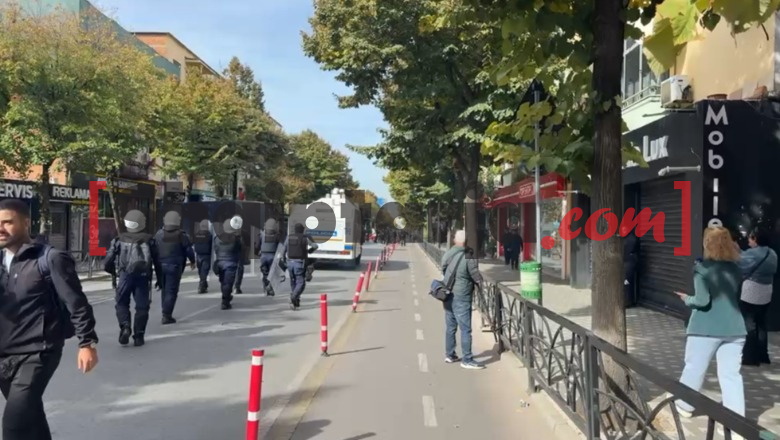 Protestat e dhunshme, bizneset e ‘Rrugës së Durrësit’ me qepenët ulur sot