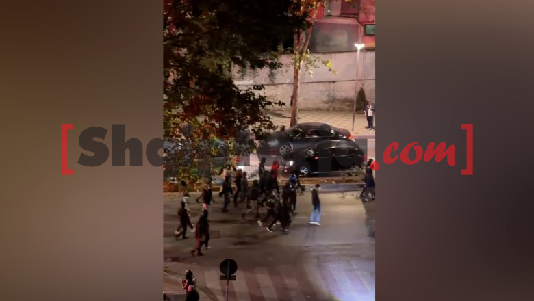 Protesta e dhunshme në Tiranë, protestuesit nisin të shpërndahen në rrugët e kryeqytetit