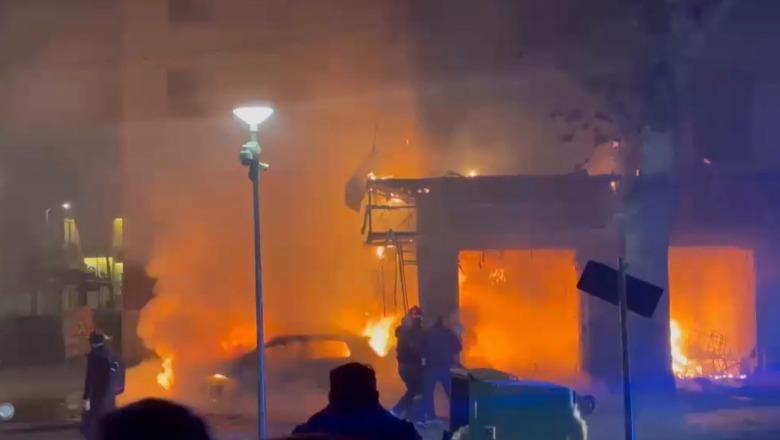 Zjarri te Gjykata e Lartë, ministri Gogu: Dhuna nuk është protestë! PS: I parapriu Berisha me sulmet ndaj gjyqtarëve!