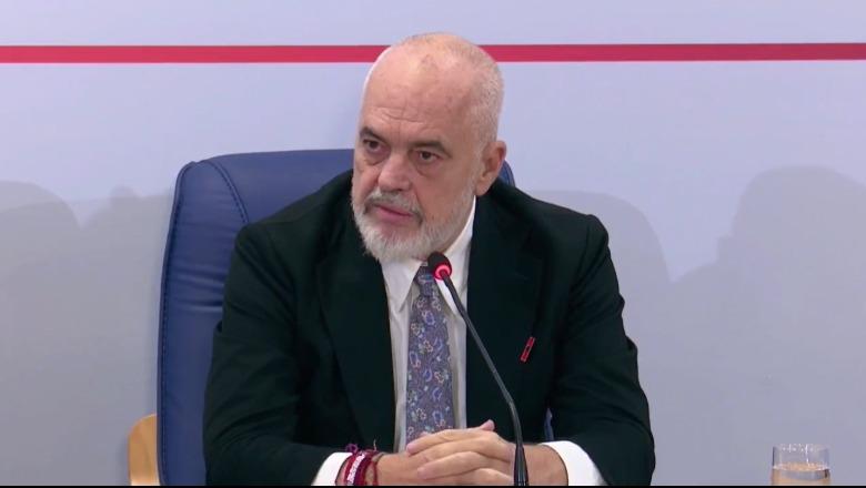 Protestat e dhunshme/ Rama porosi mësuesve: Shkruani ditarin e këtyre ditëve, pasqyroni atë që ndodhi! Kjo flamë po tërheq fëmijët