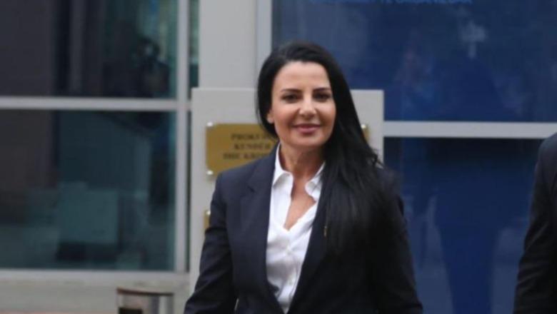 Balluku paraqitet në SPAK, prani e madhe e efektivëve të Policisë para Prokurorisë së Posaçme