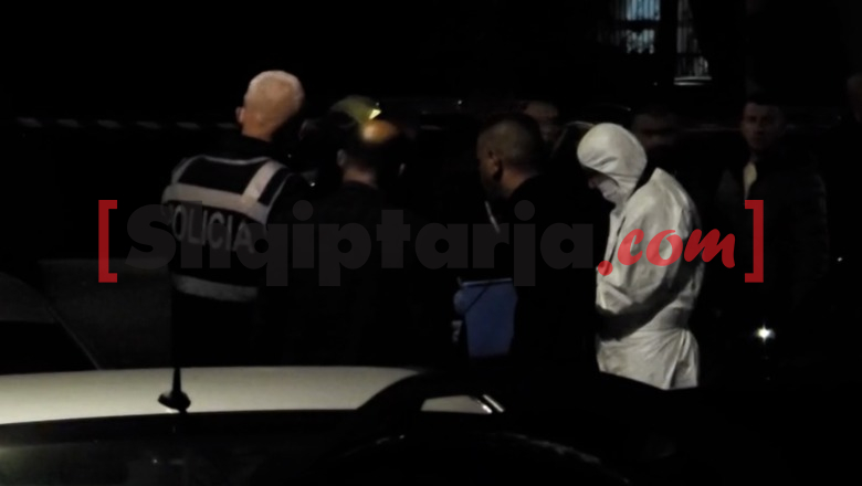 Gjendet i vrarë me armë zjarri në makinë 46-vjeçari në Tiranë (EMRI)