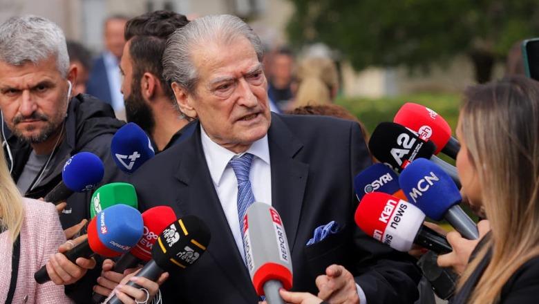 E solli nga rruga në parlament, Berisha mbështet sërish protestat e dhunshme: trima me fletë, bëmë gjithçka të sillnin zërin e tyre në Kuvend!