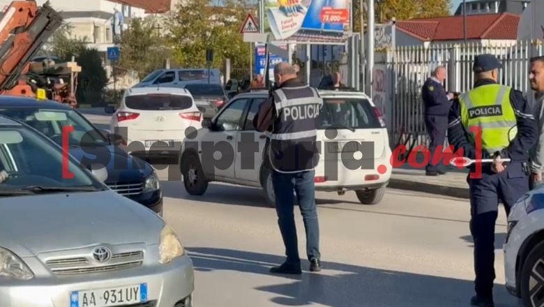 Aksident në aksin Fier-Patos, makina përplas të moshuarën në anë të rrugës! Dërgohet me urgjencë në spital