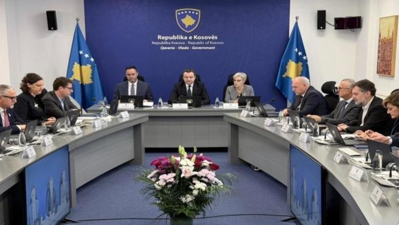 Vrasja e paralajmëruar e Arlinda Zekës, Kurti: Zinxhir dështimesh nga institucionet, drejtësia në Kosovë është e shtrembër,ndërhyrja në sistem urgjencë kombëtare!