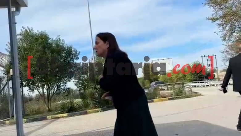 Veliaj u transferua nga burgu i Durrësit tek ai i Fierit, kryebashkiakun e viziton nëna