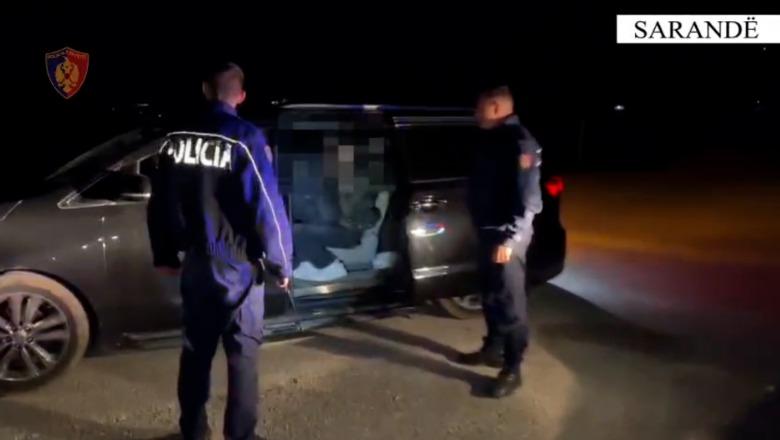2800 euro për person për të shkuar në Itali, kapet me 21 emigrantë në furgon! Arrestohet 35-vjeçari në Sarandë