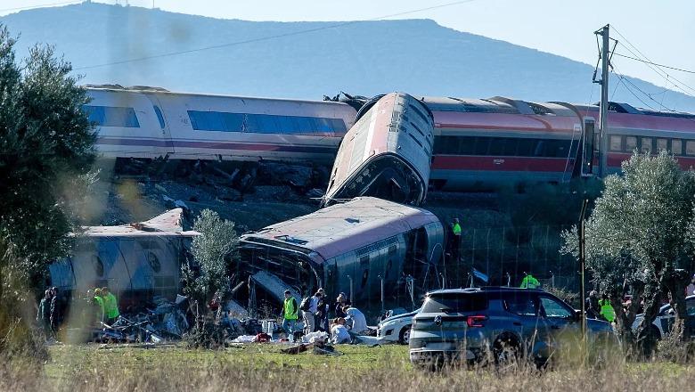 Spanjë, Tragjedia hekurudhore nisin 3 ditë zie kombëtare! 69 të vdekur, mes tyre dyshohet edhe një ish-ministre