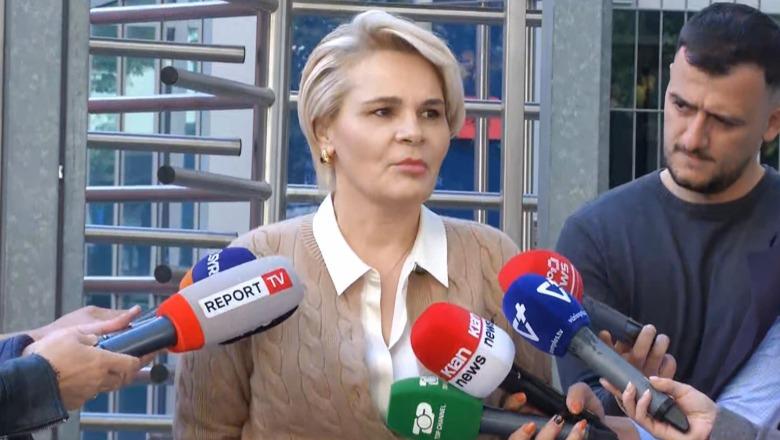 Dështimi i seancës në GJKKO për shkak të mungesës së avokatëve, Kryemadhi: Po më pengohet e drejta e mbrojtjes dhe normaliteti i jetës!
