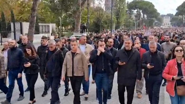 Kur protesta pa kufij takon opozitën pa skrupuj